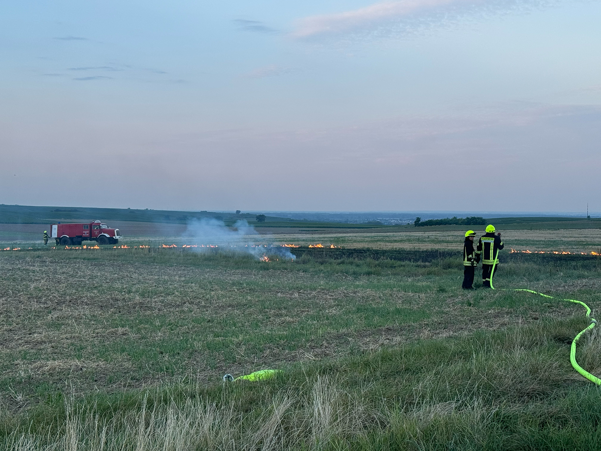Flächenbrand in Bechtheim